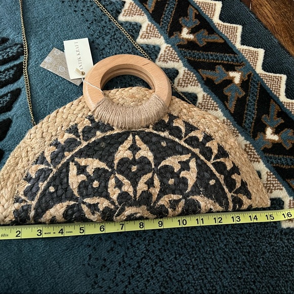 *Sold* NWT Antik Kraft Jute Style Convertible Handbag with Round Wooden Handles! - Picture 6 of 11